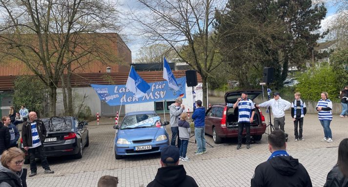 Derby-Spalier MSV Duisburg - RW Essen